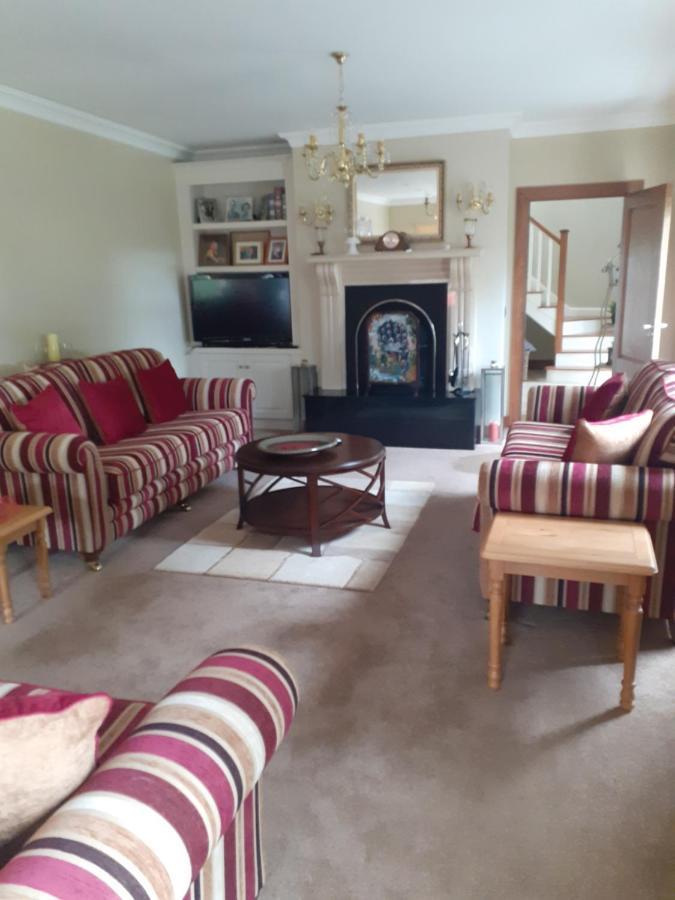 Single Or Twin Room In Lovely Country Residence Nobber Экстерьер фото