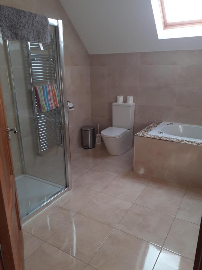 Single Or Twin Room In Lovely Country Residence Nobber Экстерьер фото
