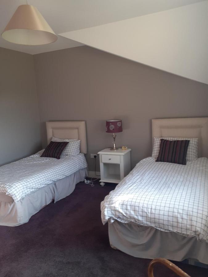 Single Or Twin Room In Lovely Country Residence Nobber Экстерьер фото